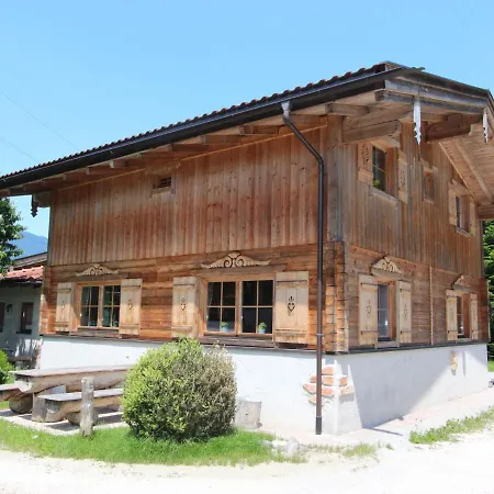 Alpendorf-2 Vakantiehuis *