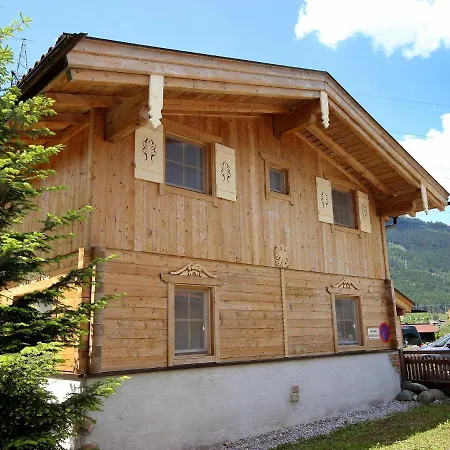 Alpendorf-2 Vakantiehuis Stumm